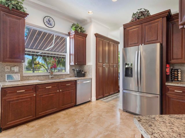 6025 Indian Forest Circle, Lake Worth, FL 33463