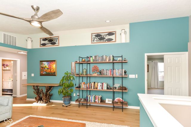 12054 Seahawks Lane, Fishers, IN 46037