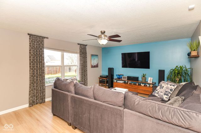 12054 Seahawks Lane, Fishers, IN 46037