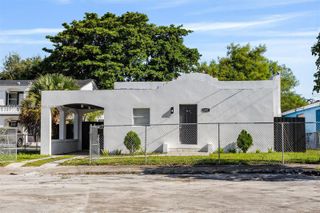 1601 NW 50th St, Miami, FL 33142