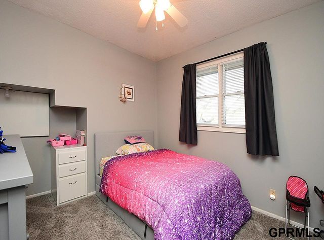 21319 Fieldcrest Drive, Elkhorn, NE 68022