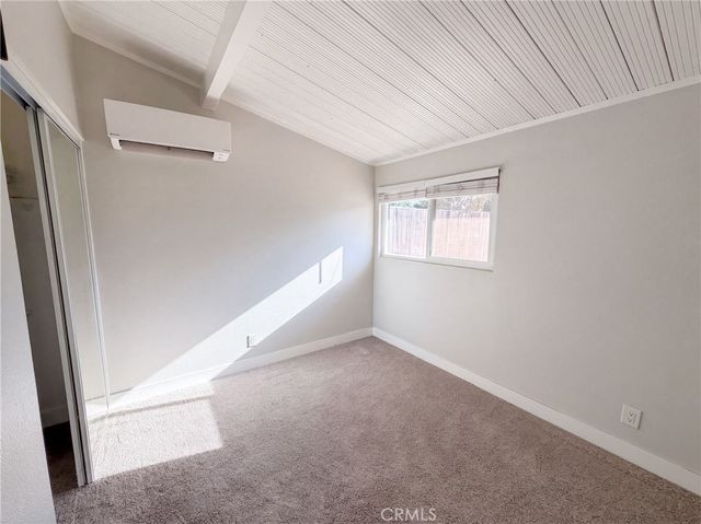 8869 Tangelo, Fontana, CA 92335