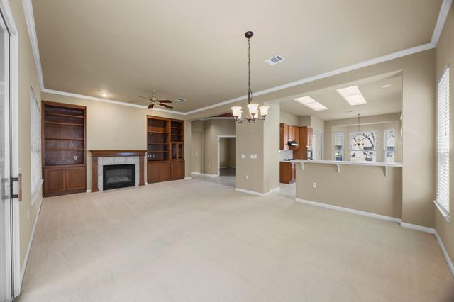 104 Lariat DR, Georgetown, TX 78633