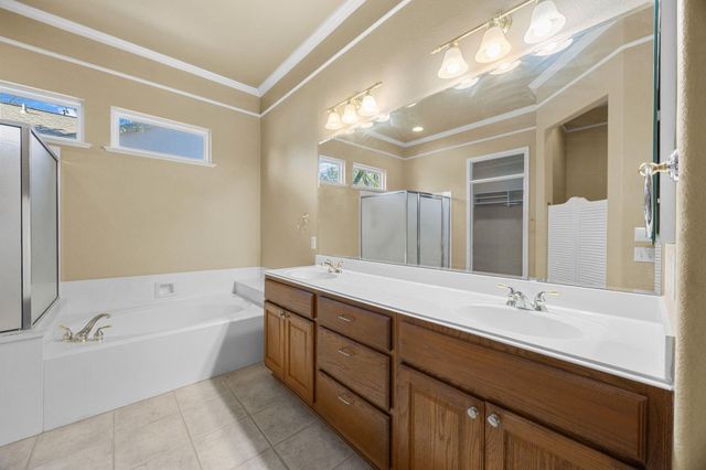 104 Lariat DR, Georgetown, TX 78633