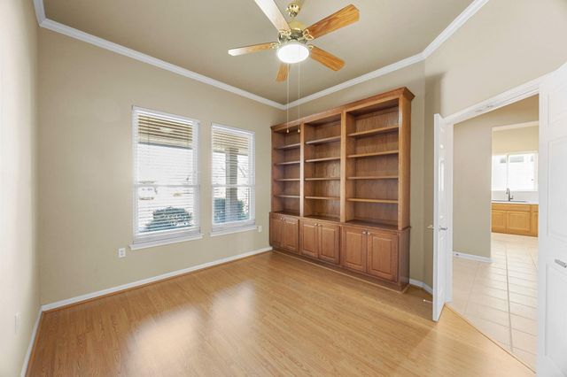 104 Lariat DR, Georgetown, TX 78633