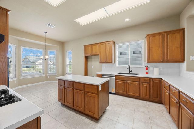 104 Lariat DR, Georgetown, TX 78633