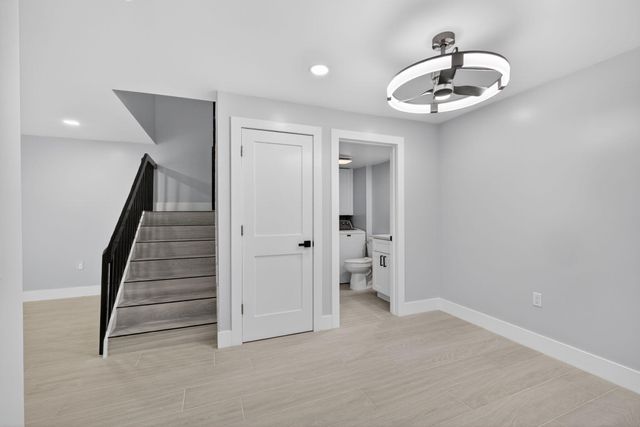 183 Charter Way, West Palm Beach, FL 33407