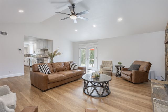 1566 Davy Lane, Denison, TX 75020