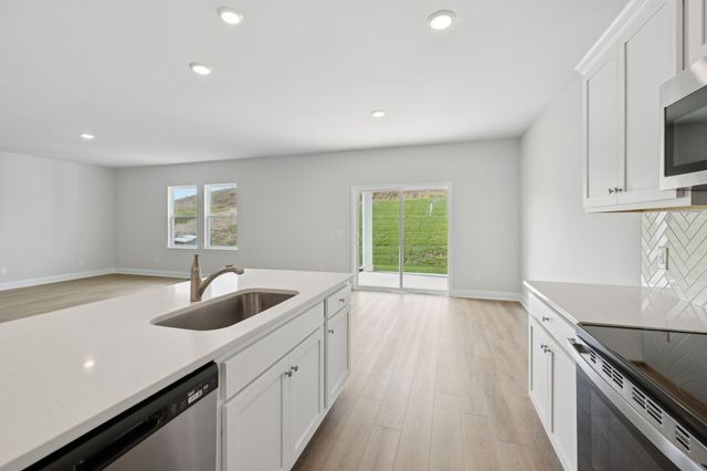 228 Limestone Way, Lebanon, TN 37087