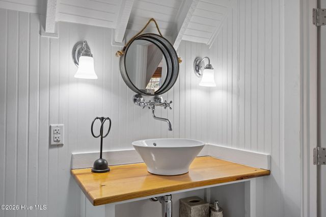 115 Noyes Avenue, Morehead City, NC 28557