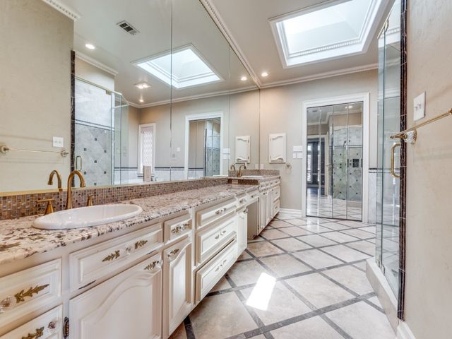 16006 Chalfont Circle, Dallas, TX 75248