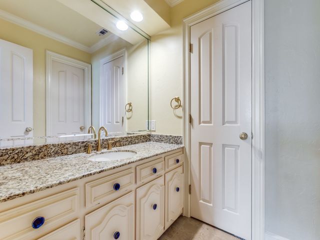 16006 Chalfont Circle, Dallas, TX 75248