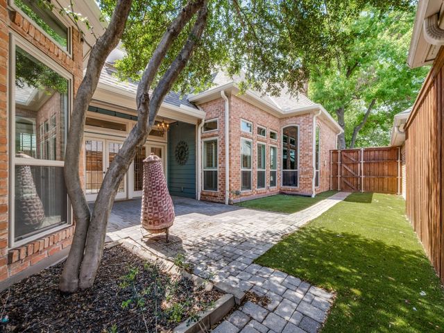16006 Chalfont Circle, Dallas, TX 75248