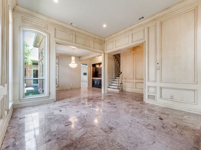 16006 Chalfont Circle, Dallas, TX 75248