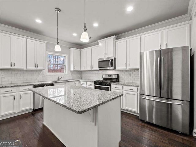 146 Morris Creek Drive, Hoschton, GA 30548