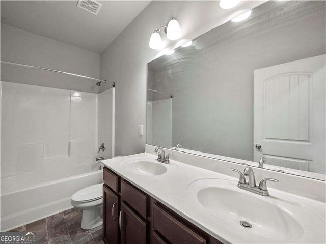 146 Morris Creek Drive, Hoschton, GA 30548