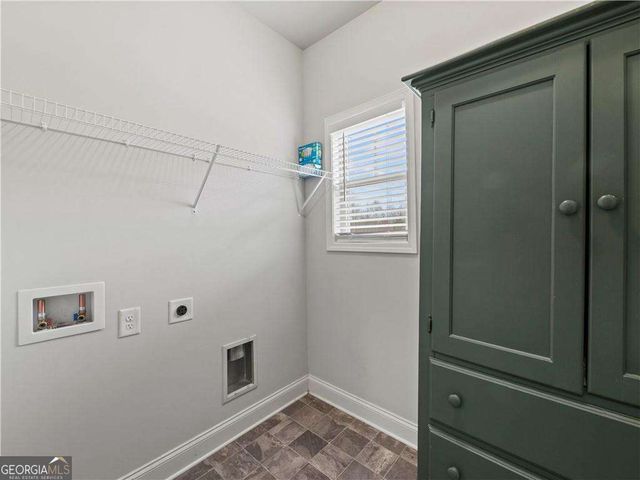 146 Morris Creek Drive, Hoschton, GA 30548