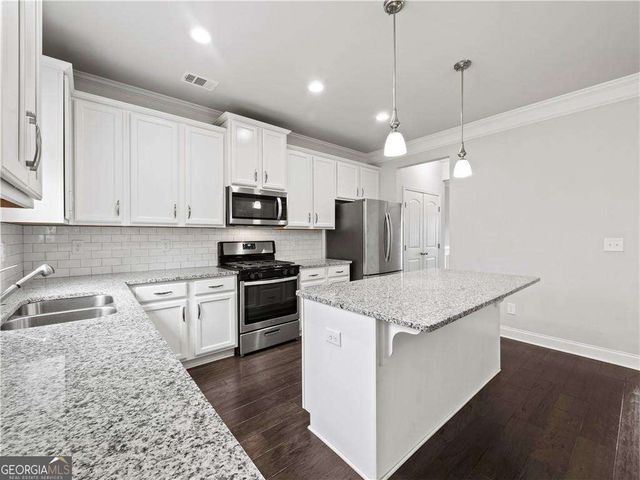 146 Morris Creek Drive, Hoschton, GA 30548