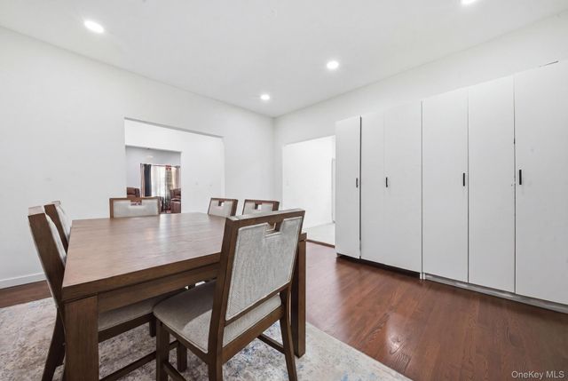 810 Wallace Avenue, Baldwin, NY 11510