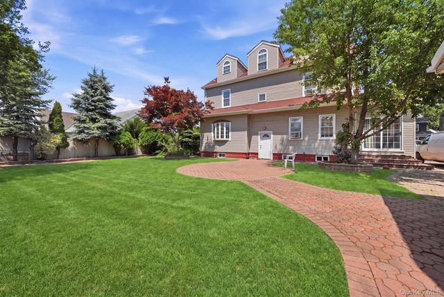 810 Wallace Avenue, Baldwin, NY 11510