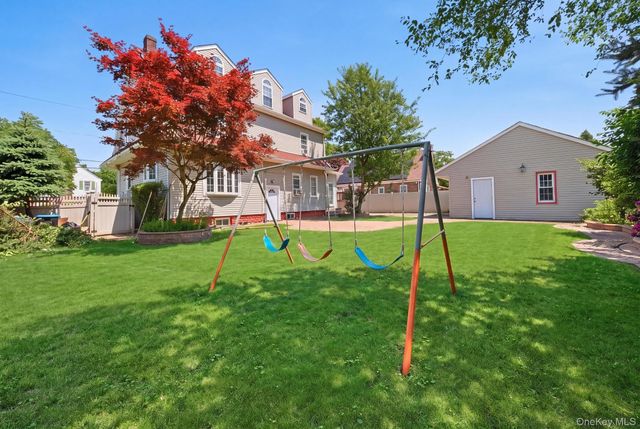 810 Wallace Avenue, Baldwin, NY 11510