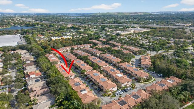 4751 Grand Cypress Circle N, Coconut Creek, FL 33073