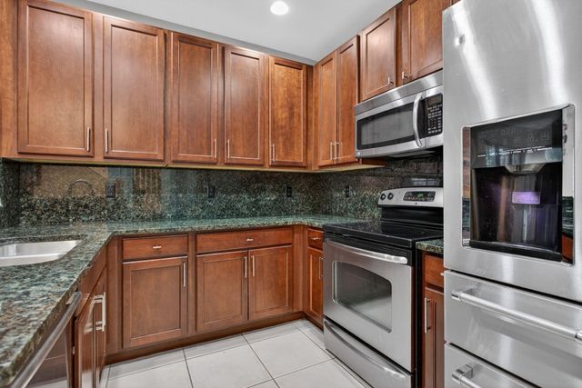 4751 Grand Cypress Circle N, Coconut Creek, FL 33073