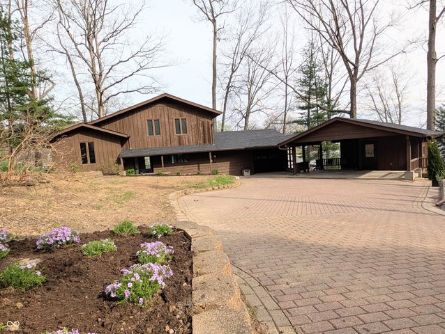 1859 White Oak Lane E, Martinsville, IN 46151