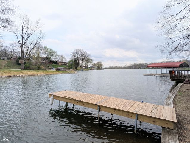 1859 White Oak Lane E, Martinsville, IN 46151