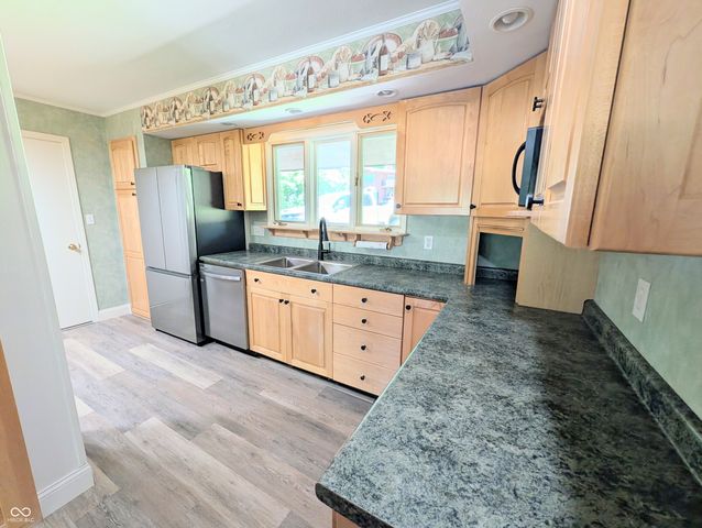 1859 White Oak Lane E, Martinsville, IN 46151