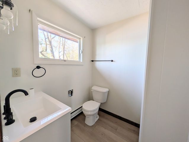 1859 White Oak Lane E, Martinsville, IN 46151