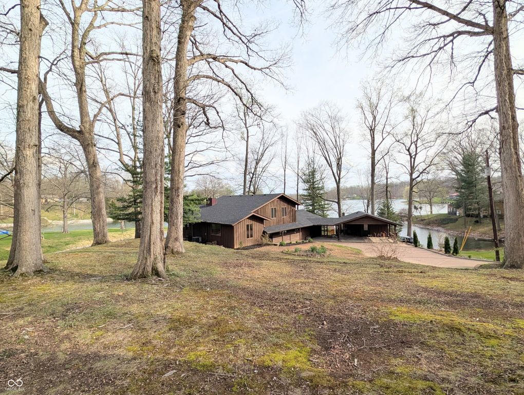 1859 White Oak Lane E, Martinsville, IN 46151