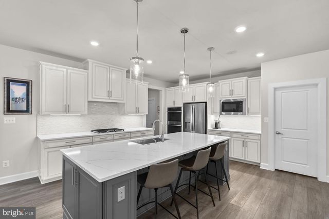 40914 FOXTAIL FIELDS DR, Aldie, VA 20105