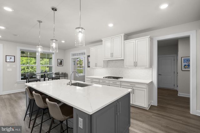 40914 FOXTAIL FIELDS DR, Aldie, VA 20105