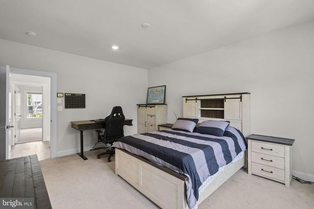 40914 FOXTAIL FIELDS DR, Aldie, VA 20105