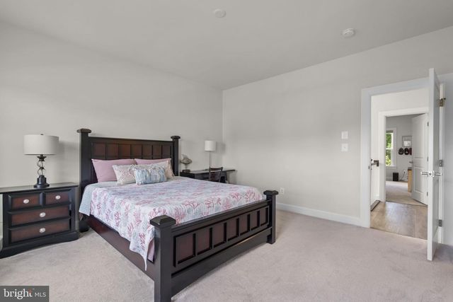 40914 FOXTAIL FIELDS DR, Aldie, VA 20105