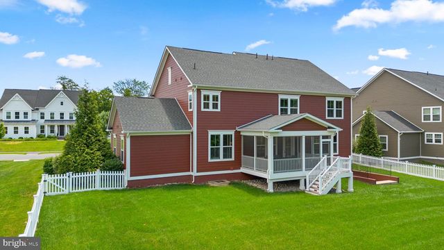 40914 FOXTAIL FIELDS DR, Aldie, VA 20105