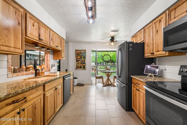 8208 WORM WOOD Road, Jacksonville, FL 32210