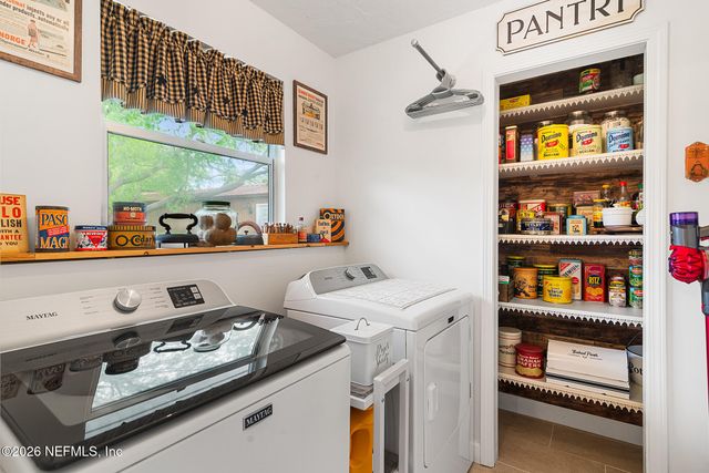 8208 WORM WOOD Road, Jacksonville, FL 32210