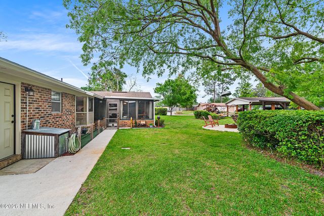 8208 WORM WOOD Road, Jacksonville, FL 32210
