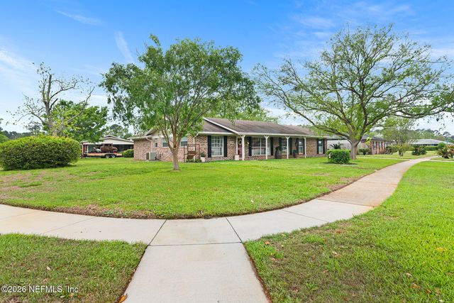 8208 WORM WOOD Road, Jacksonville, FL 32210