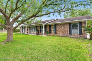 8208 WORM WOOD Road, Jacksonville, FL 32210