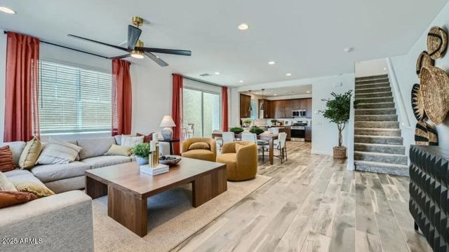 9815 W CATALINA Drive, Phoenix, AZ 85037