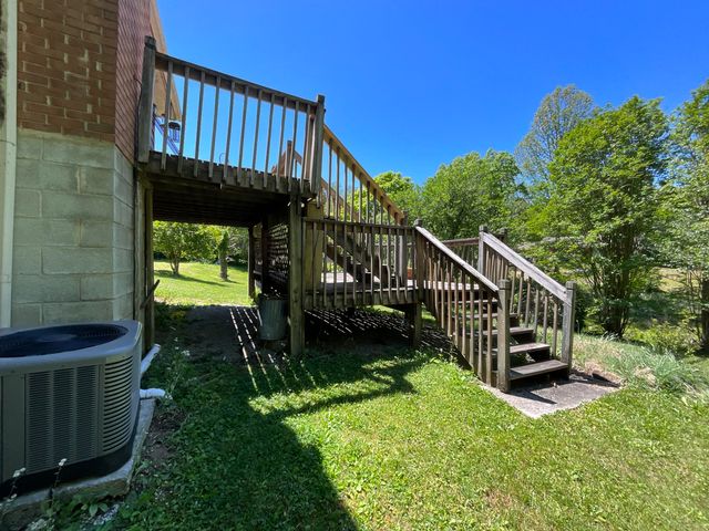 56 Tim Morgan Road, Whitley City, KY 42653