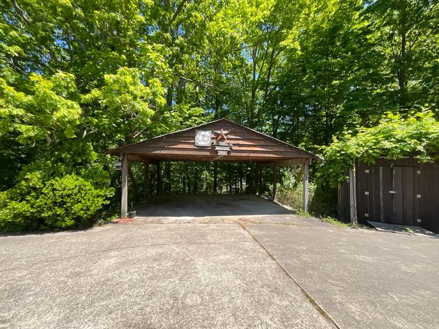 56 Tim Morgan Road, Whitley City, KY 42653