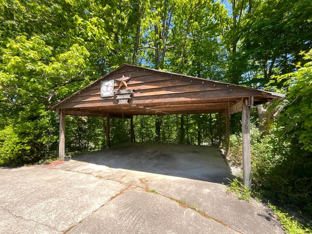 56 Tim Morgan Road, Whitley City, KY 42653