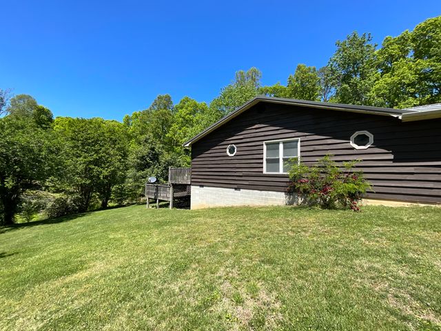56 Tim Morgan Road, Whitley City, KY 42653