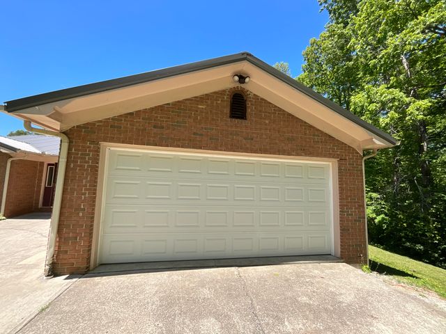 56 Tim Morgan Road, Whitley City, KY 42653