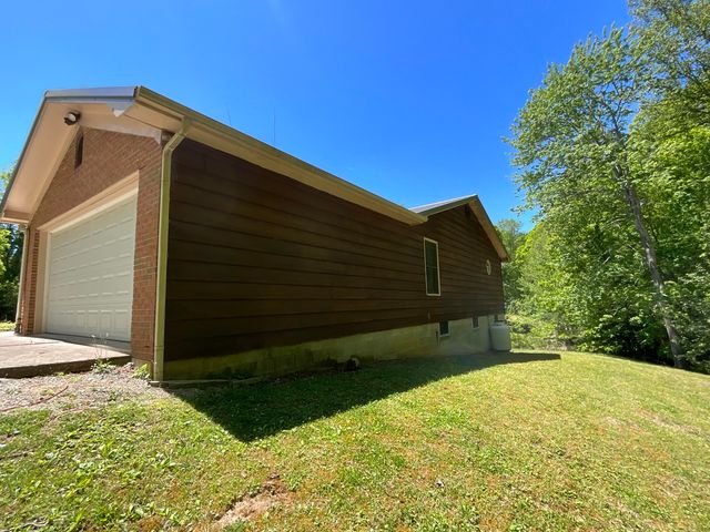 56 Tim Morgan Road, Whitley City, KY 42653