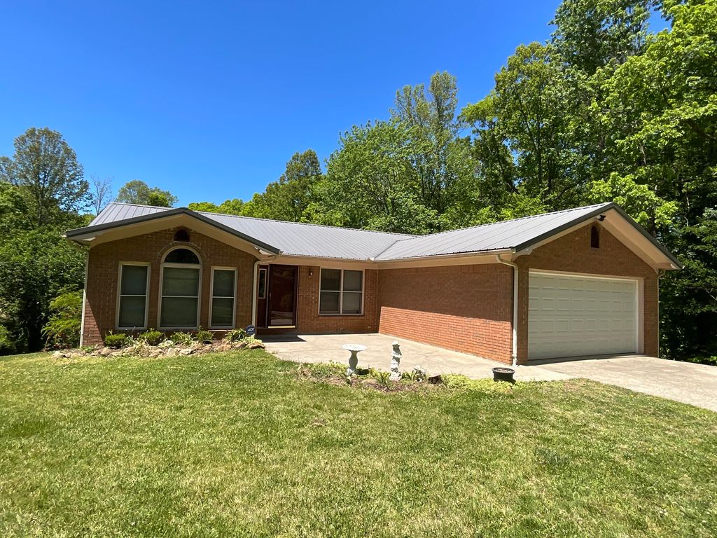 56 Tim Morgan Road, Whitley City, KY 42653